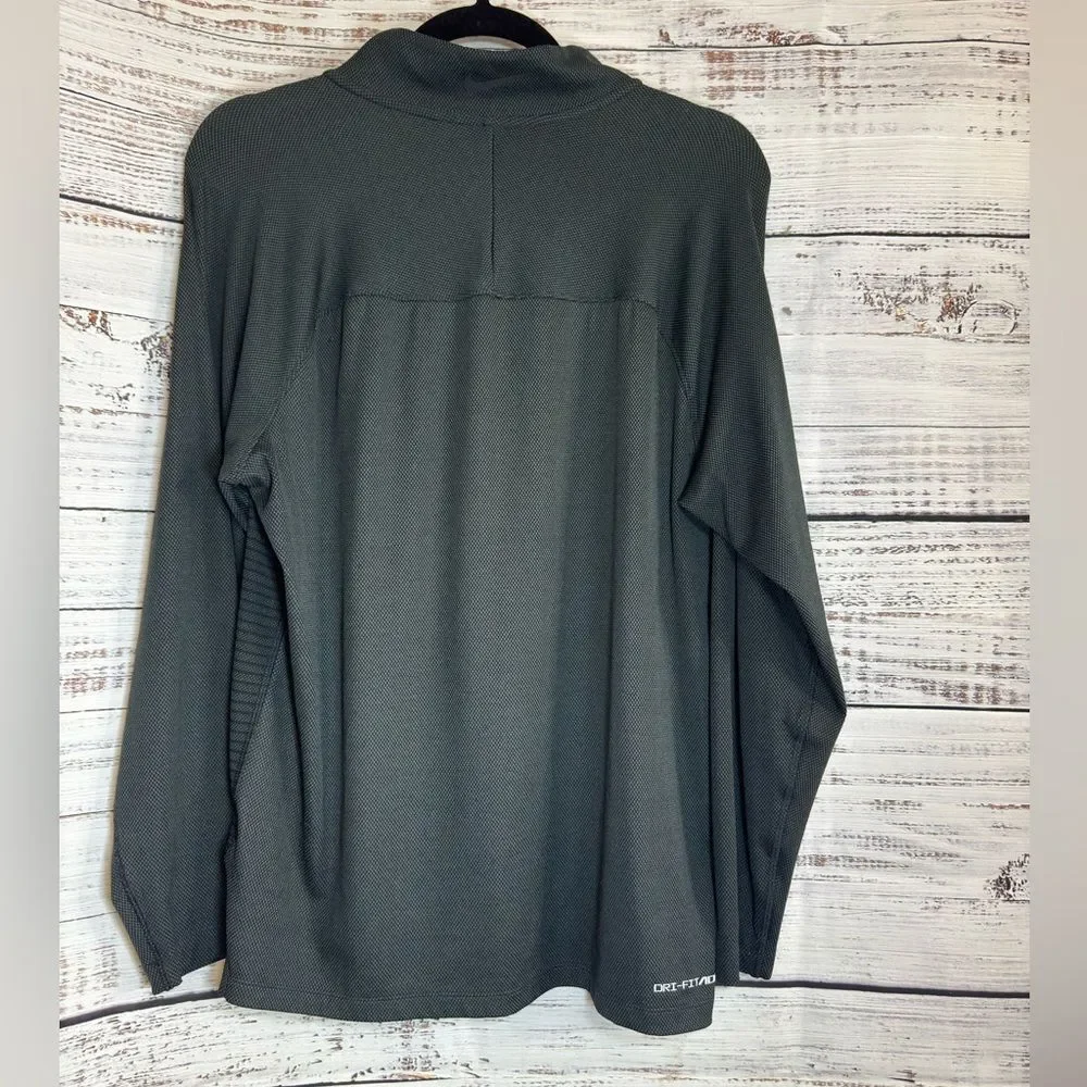 Nike Top Mens Size Medium Vapor Half zip golf shirt Dry Fit ADV Tech Breathable‎